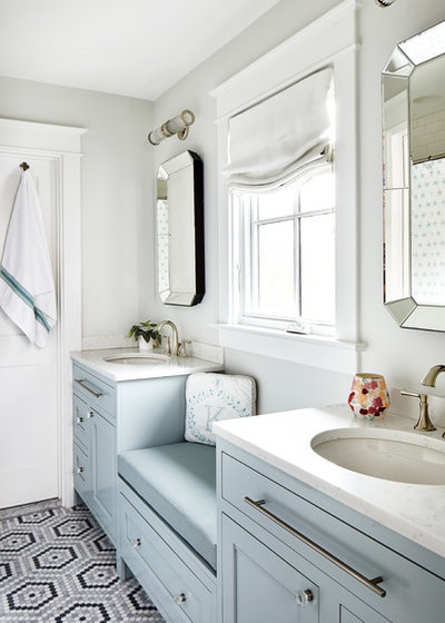 Beach Style Bathroom by Laura Campbell Architecture