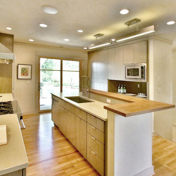 2107 NE REGENTS DR, PORTLAND OR