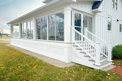 Farmhouse porch photo in Chicago