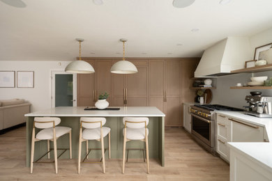 Kitchen - kitchen idea in Vancouver