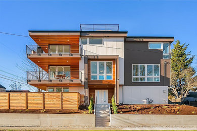シアトルにあるコンテンポラリースタイルのおしゃれな家の外観の写真