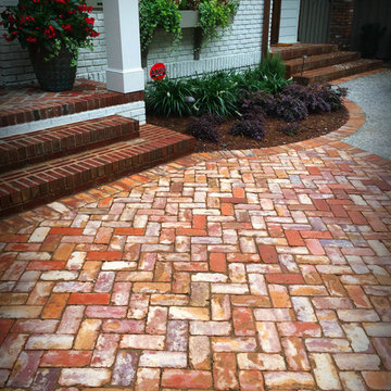 Arrival court with reclaimed brick