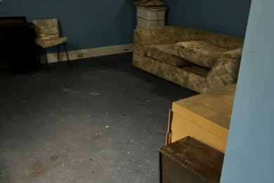 Garage - shabby-chic style garage idea