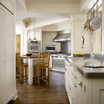 HYDE PARK PENTHOUSE