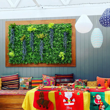 Outdoor Christmas table setting