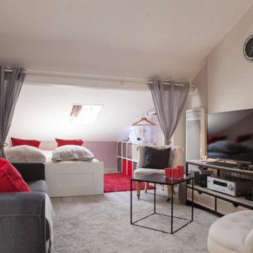 Rénovation et décoration d'un appartement Airbnb sous les toits de Bordeaux.