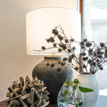LIVING ROOM END TABLE DETAIL
