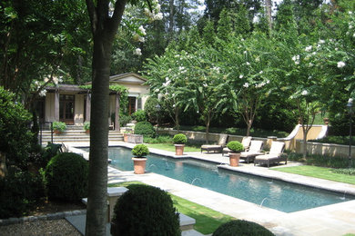 This is an example of a traditional pool in Atlanta.