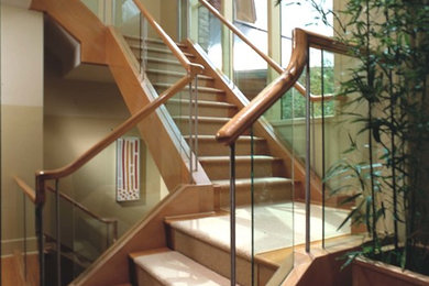 Staircase - transitional staircase idea in New York