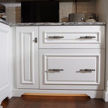 Coastal Home Wolf Warming Drawer