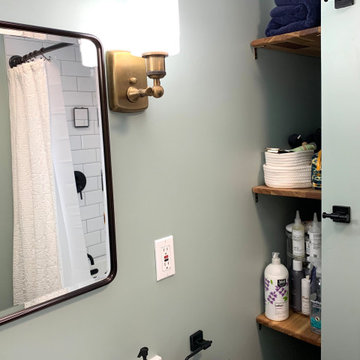 Small Bathroom with Lots of Style