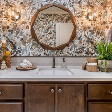 A 1961 Guest Bathroom Gets a New Personality
