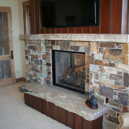 Camas Gold Ledge Stone - Siding And Stone Veneer