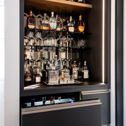 https://www.houzz.com/hznb/photos/sleek-modern-dry-bar-modern-home-bar-seattle-phvw-vp~177909260