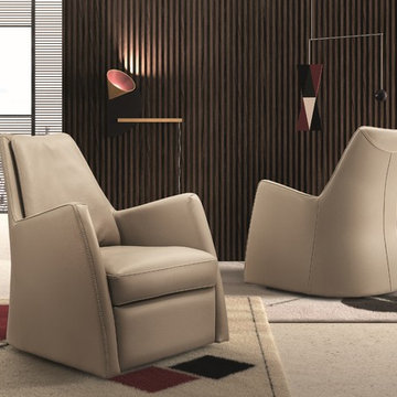 Kate Swivel Armchair by Gamma Arredamenti
