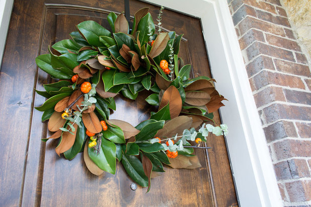 Diy Make A Fresh Magnolia Wreath