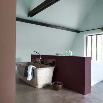 Minimalistic bathroom