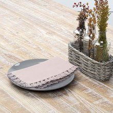 Outdoor Photoshoot Napkin Replacement