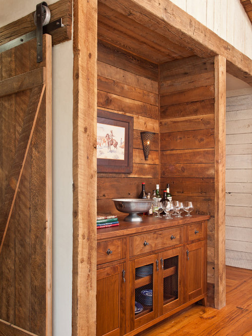 Rustic Home Bar Design Ideas, Remodels & Photos  