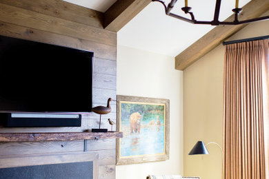 Living room photo in Indianapolis