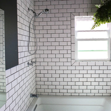 Vintage Black and White Bathroom