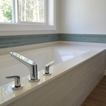 Contemporary Bathroom