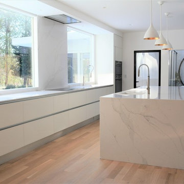 Hampton White Kitchen Design