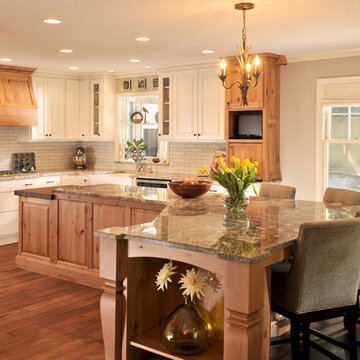 Door Style: Concord 275 | Species: Paint Grade | Finish: Soft Cream/Oatmeal