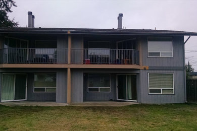 Inspiration for a mid-sized modern home design remodel in Seattle
