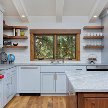 Evergreen Design and Decor