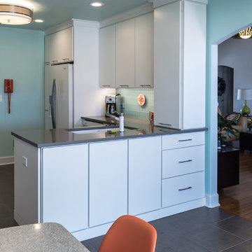 Happy Hip Family Kitchen