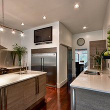 Kitchen Islands for Preparation with Sinks