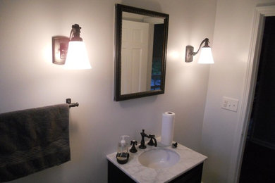 Inspiration for a victorian bathroom remodel in Detroit