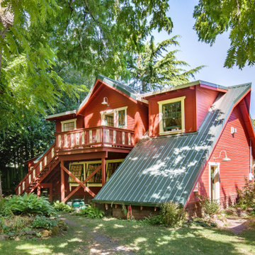 Lonesomeville Pottery Studio & ADU