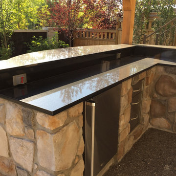 Aspen Outdoor Kitchen & Fireplace