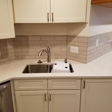 Kitchen backsplash