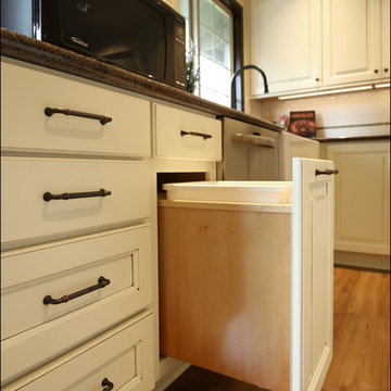 Moderate Traditional Kitchen Remodel