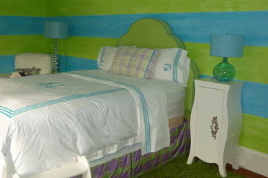 Bedroom - contemporary bedroom idea in Philadelphia