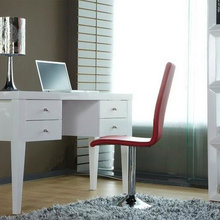 Makeup desk