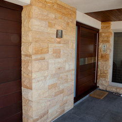 Teakwood Sandstone Rockface - Wall Cladding & Stone Veneer