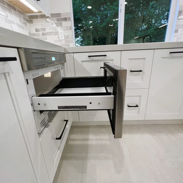 Hastings Transitional Kitchen