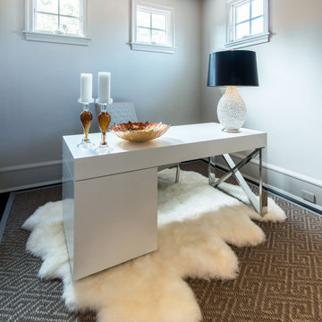 Perfect spot for short busy work, internet, or phone time