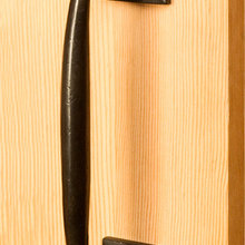 Knobs & Pulls