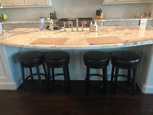 How Many Counter Stools Should I Get, How Many Stools Fit At A 5 Foot Island