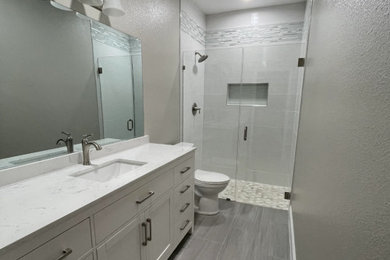 Inspiration for a bathroom remodel in Los Angeles
