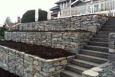 This is an example of a contemporary landscaping in Seattle.