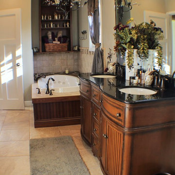 Cambridge, IL - Classic Country Master Bath