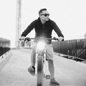 Mark Nokyo's photo