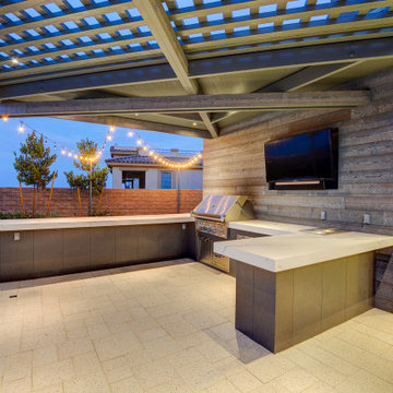 Modern Outdoor Kitchen Design & Construction by Custom Outdoor Living of Souther
