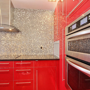 Eden Mosaic Tile Installations: River Rock Pattern Mosaic Stainless Steel Tile